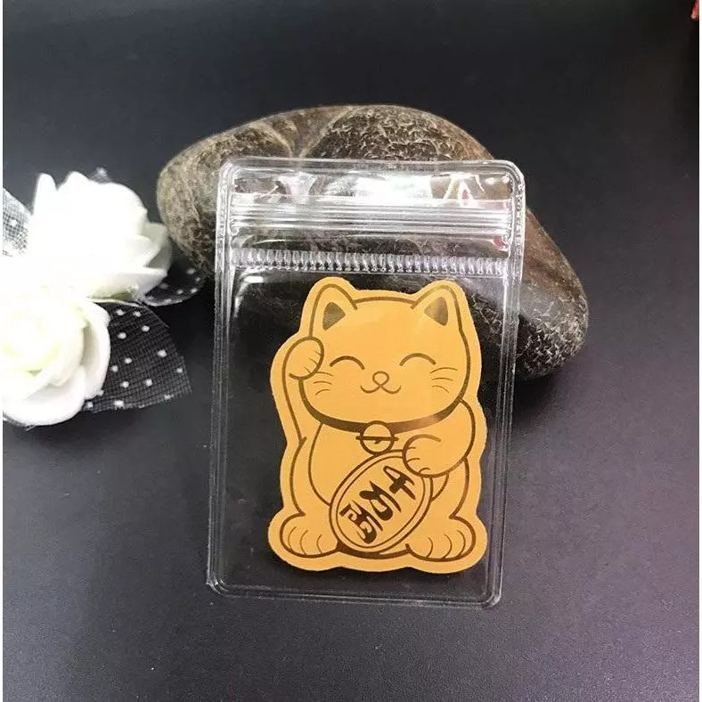 Miếng Dán Mèo Thần Tài Mạ Vàng: Chiêu Tài Lộc, May Mắn Hanh Thông