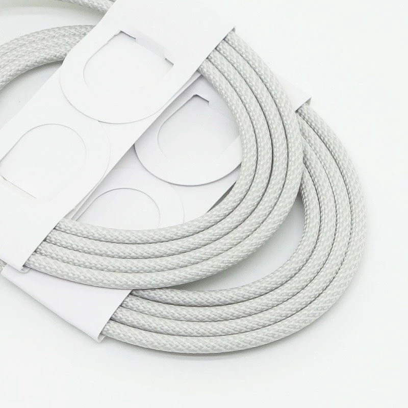 Cáp Sạc Nhanh 20W Bọc Dù Siêu Bền: Sạc 50% Pin Trong 30 Phút